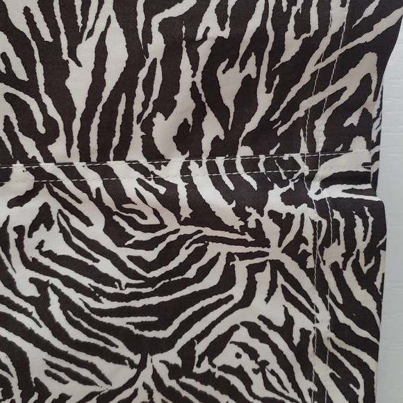 NWT Chico's Abstract Skirt - Picture 3 of 8